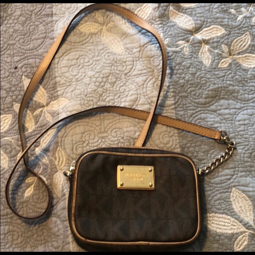 Michael Kors crossbody